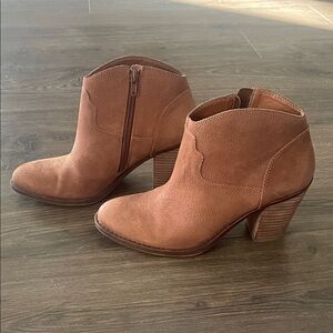 Women’s Lucky Brand Leather Brown Ankle Booties, Size 7.5
